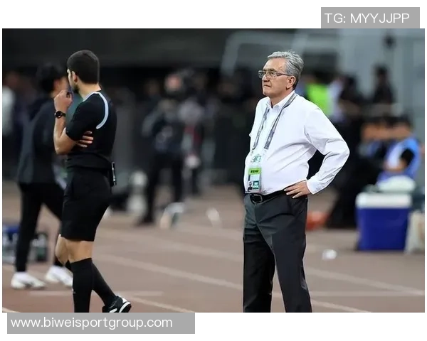 伊万谈教练压力：舆论与球迷是职业挑战，无法承受者不适合执教