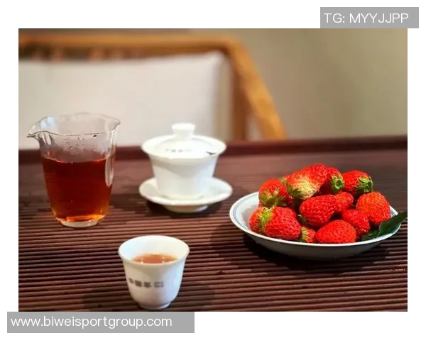 斯科尔斯艾特利马转变话题为表现喝茶不加糖的幽默瞬间