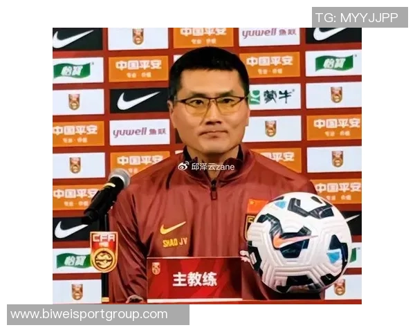 吴曦赞邵佳一严谨态度期待他引领国家队取得优异成绩